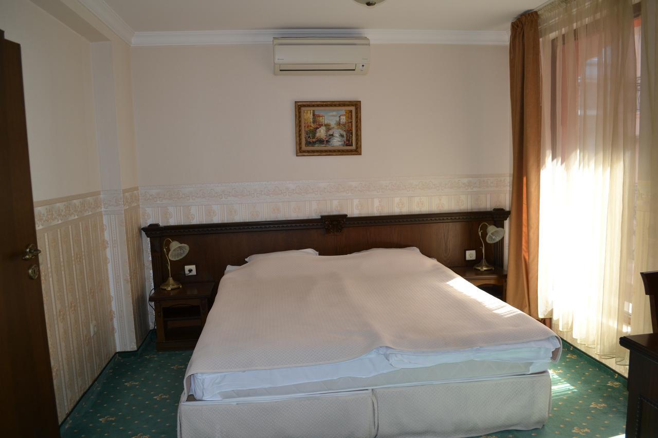 Amsterdam Hotel Sofia Luaran gambar
