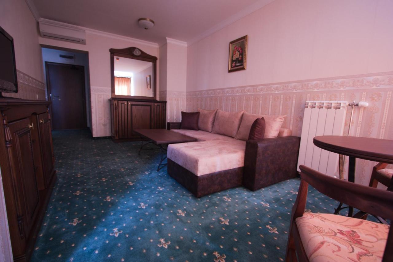 Amsterdam Hotel Sofia Bilik gambar