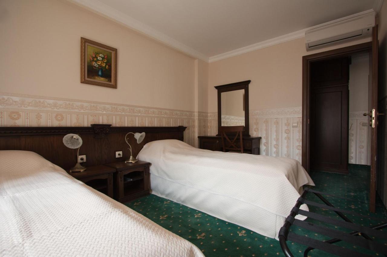Amsterdam Hotel Sofia Bilik gambar